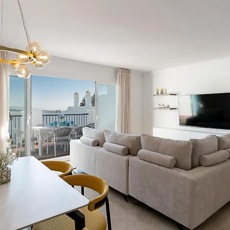 3 Beds Penthouse In Paraiso Del Golf 444 Apartment