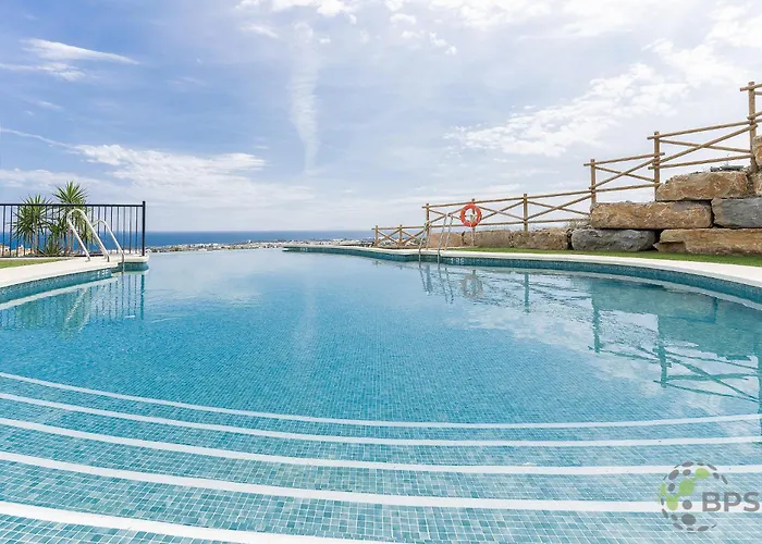 3 Beds Penthouse In Paraiso Del Golf 444