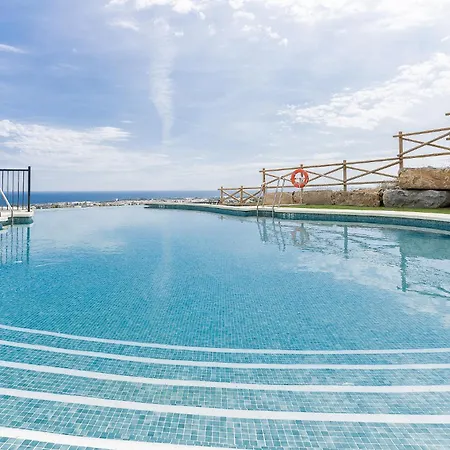 3 Beds Penthouse In Paraiso Del Golf 444